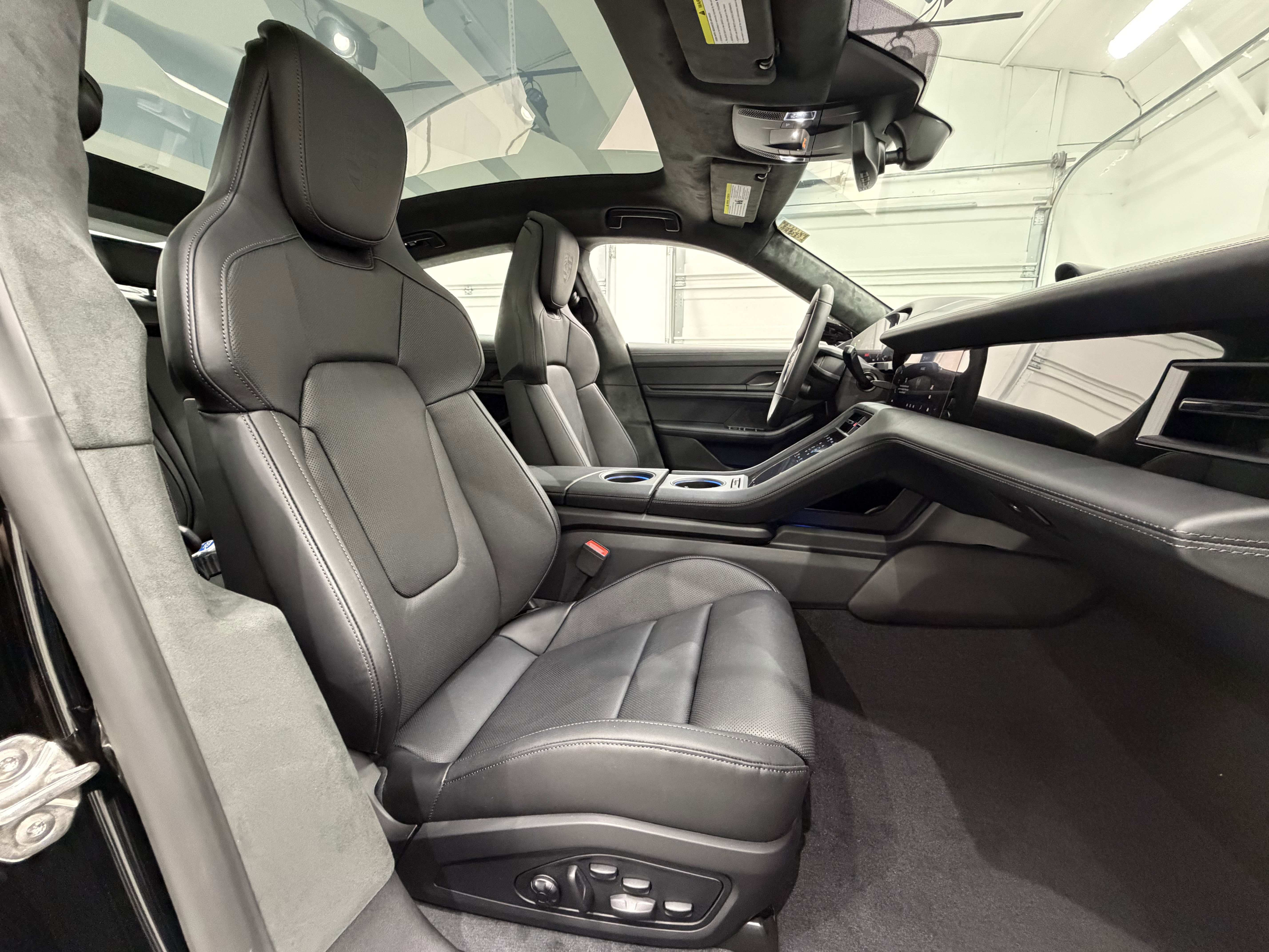 New 2026 Porsche Taycan GTS image 22