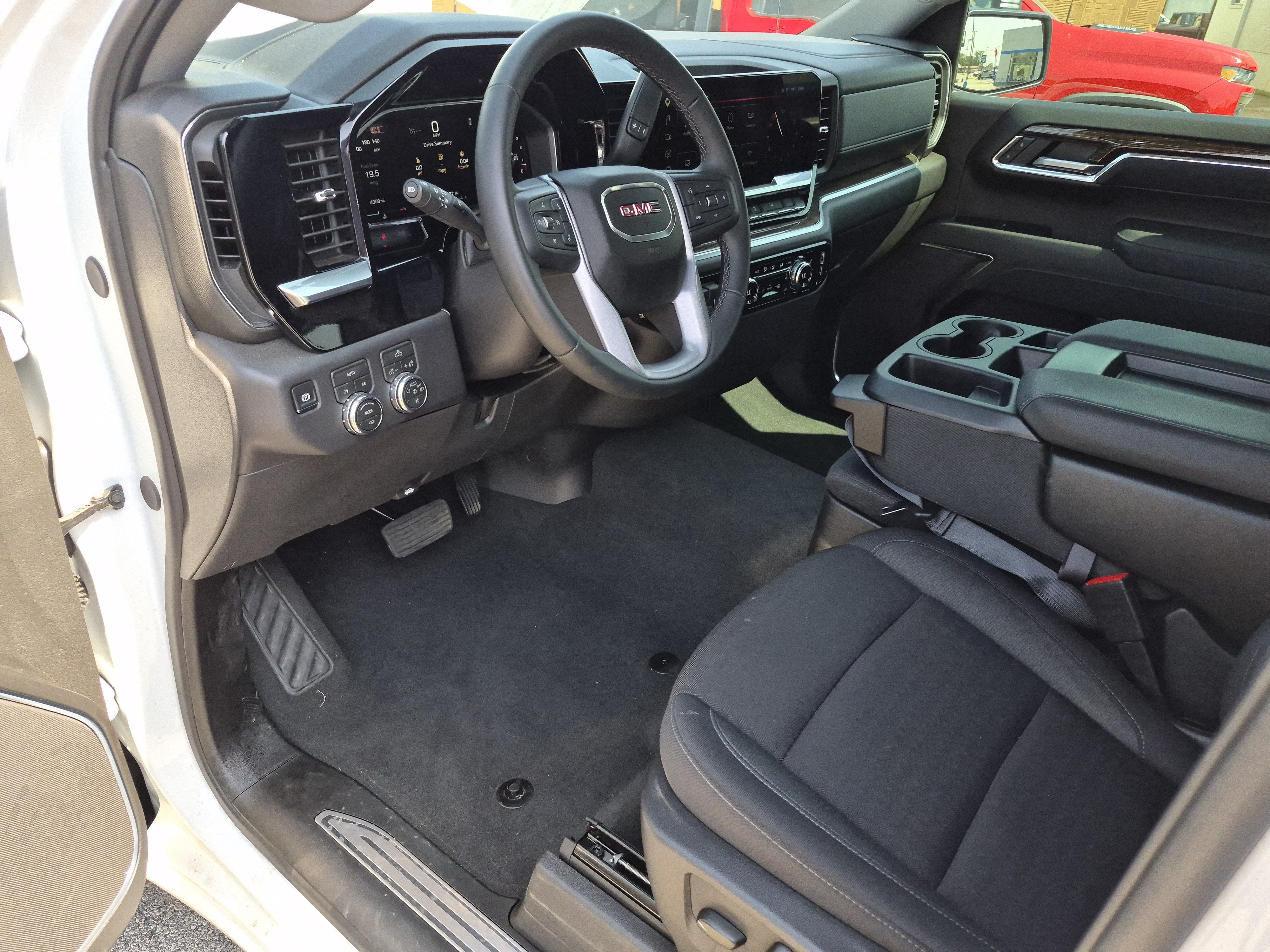 Used 2026 GMC Sierra 1500 Elevation AWD/4WD image 13