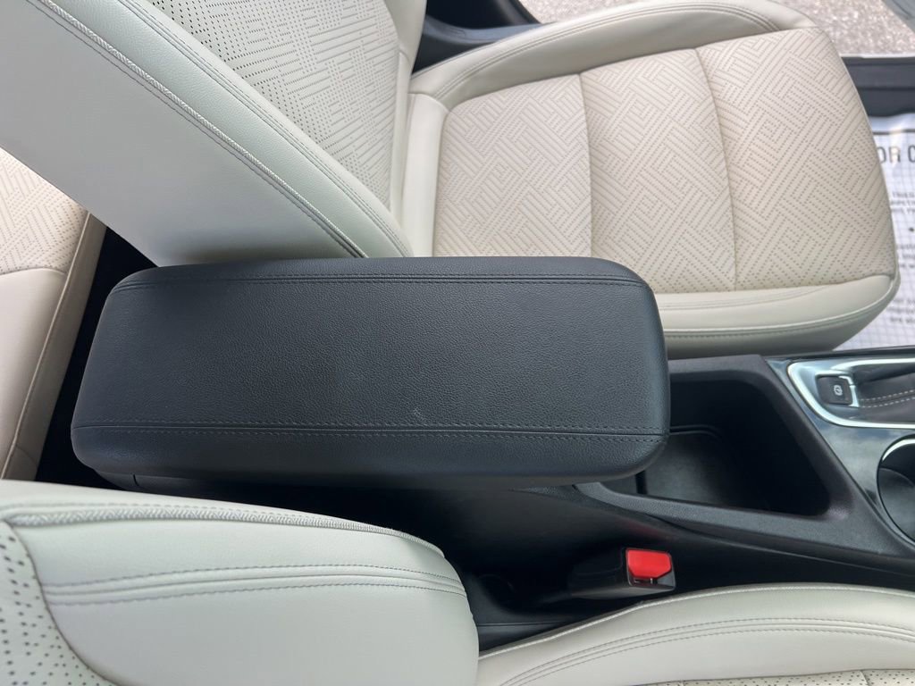 Used 2022 Buick Encore GX Essence w/ Advanced Technology Package image 42