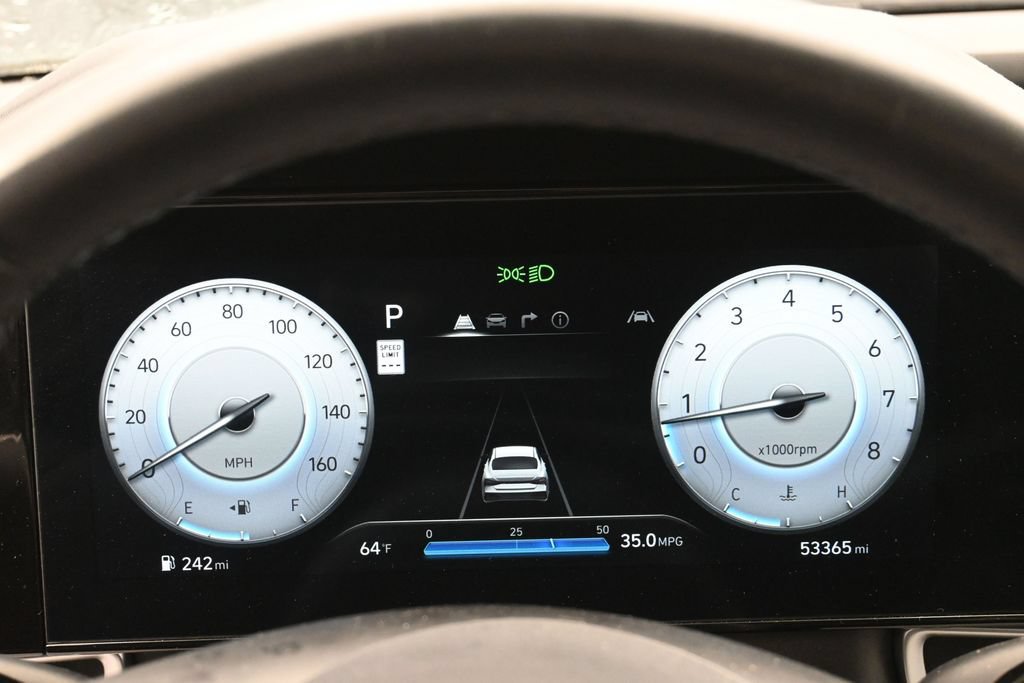 Used 2024 Hyundai Elantra Limited FWD image 12