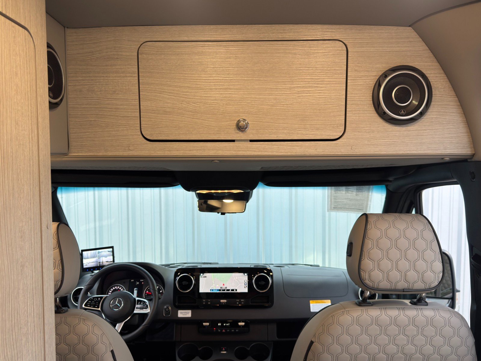 Used 2023 Mercedes-Benz Sprinter 3500 w/ Parking Package image 77