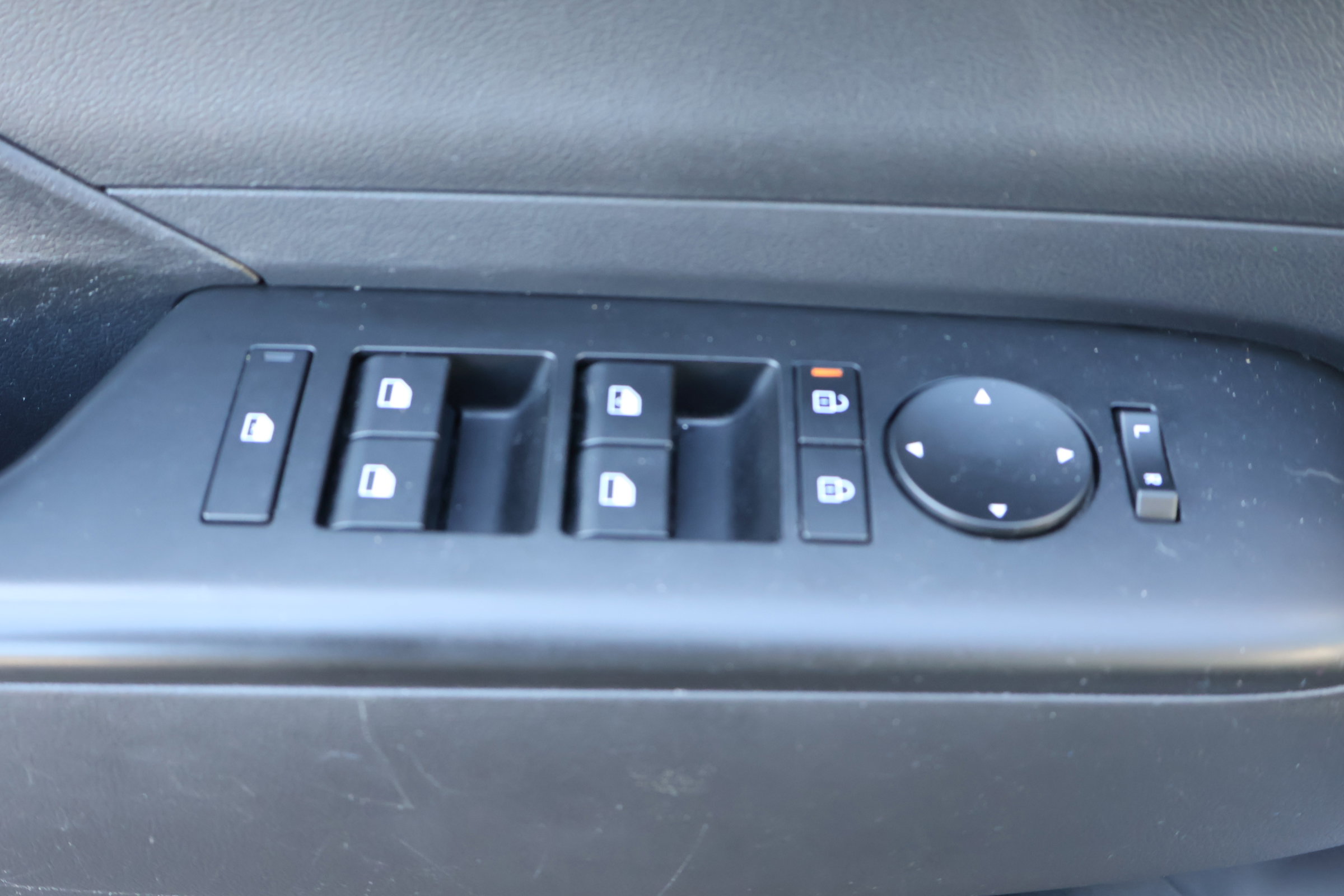 Used 2024 Hyundai Kona SE image 14