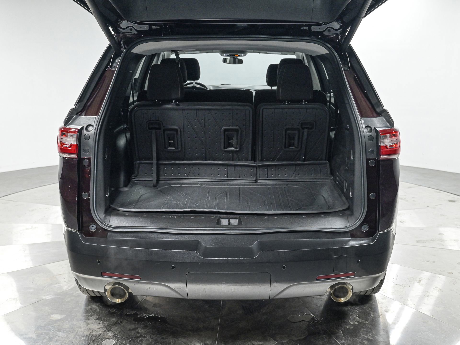 Used 2020 Chevrolet Traverse LT w/ LPO, Floor Liner Package image 7