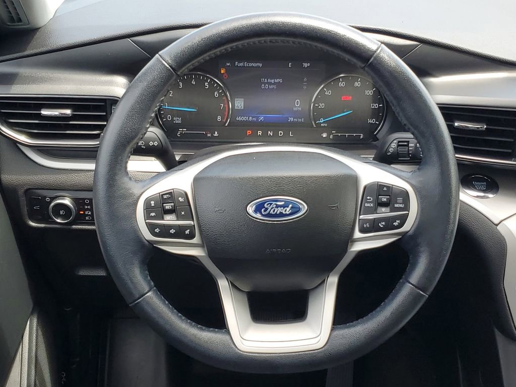 Used 2023 Ford Explorer XLT w/ Equipment Group 202A AWD/4WD image 29