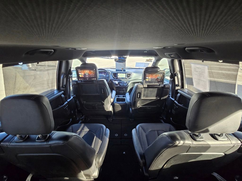 Used 2019 Chrysler Pacifica Touring-L Plus w/ Advanced Safetytec Group FWD image 50