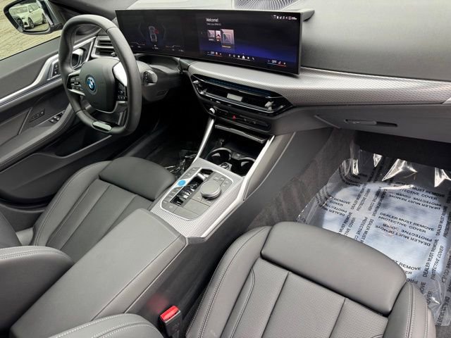 Used 2025 BMW i4 xDrive40i AWD/4WD image 30