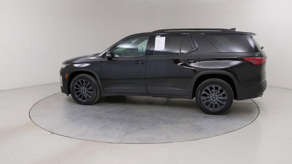 Used 2023 Chevrolet Traverse RS AWD/4WD image 19