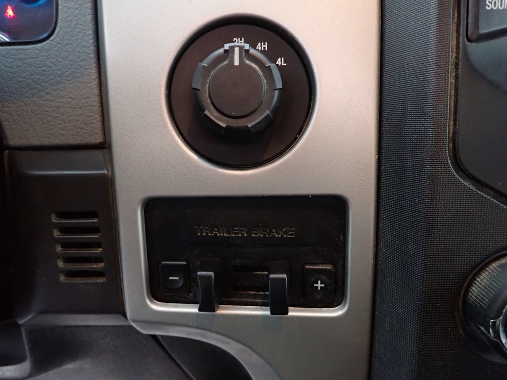 Used 2013 Ford F150 XLT w/ Mid Equipment Group AWD/4WD image 4