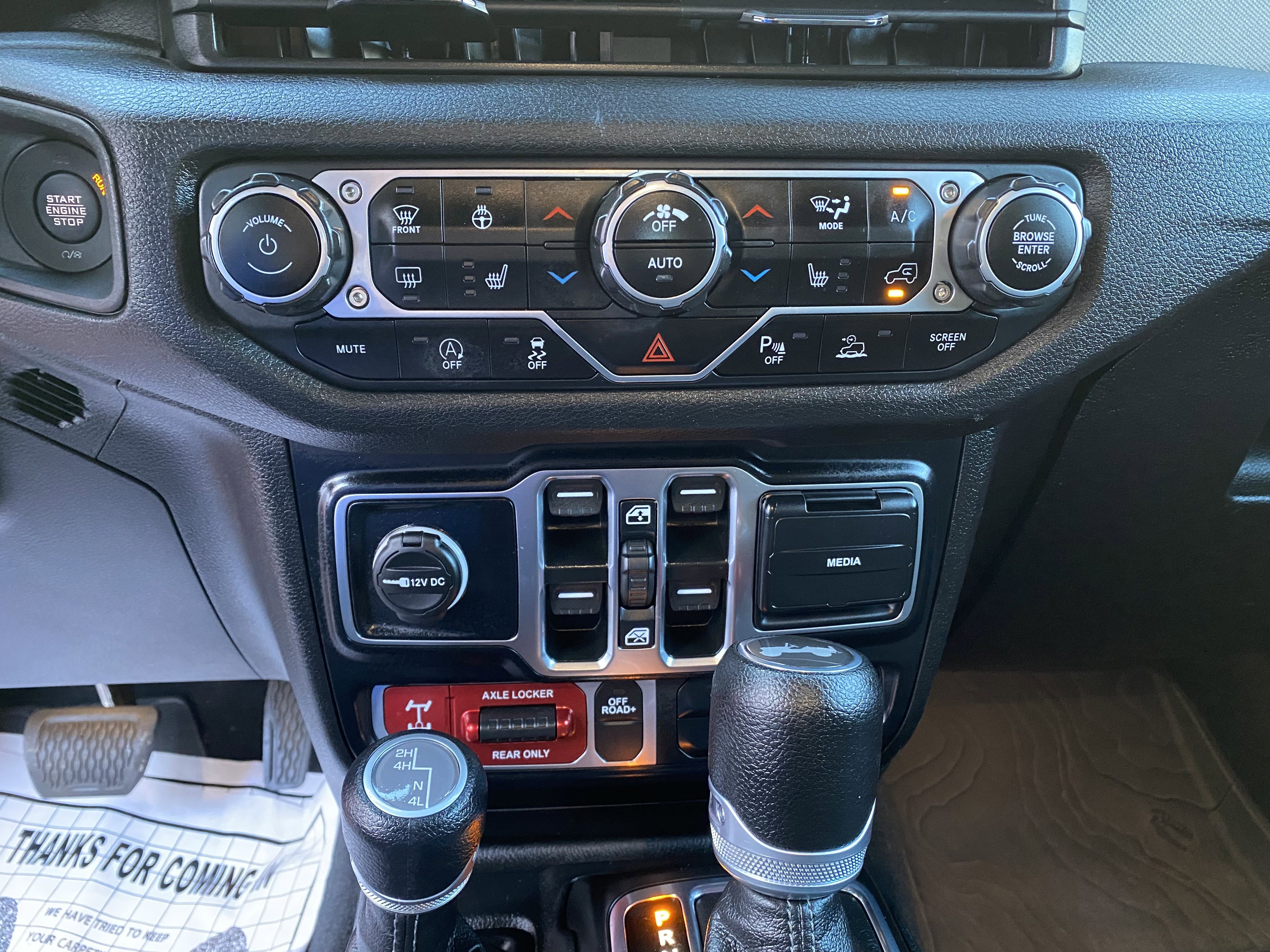 Used 2024 Jeep Wrangler Willys image 29