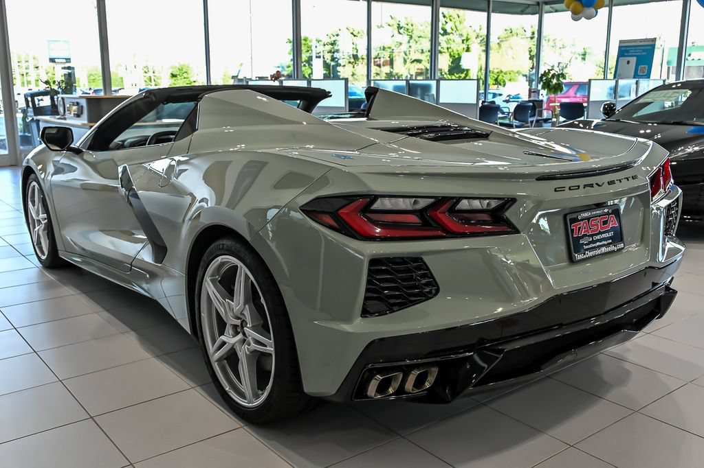 Used 2024 Chevrolet Corvette Stingray Preferred Conv w/ 2LT RWD image 8