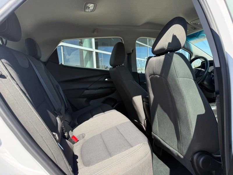 Used 2023 Chevrolet Bolt LT w/ Driver Confidence Package FWD image 12