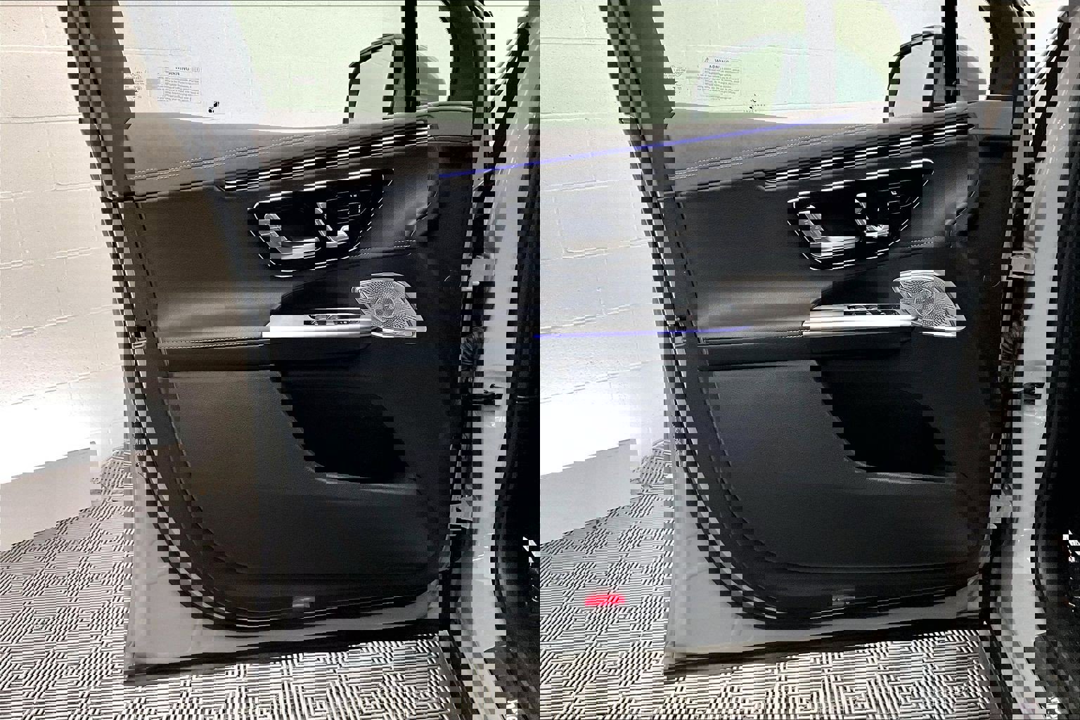 Certified 2023 Mercedes-Benz EQE 350+ 4MATIC SUV image 23