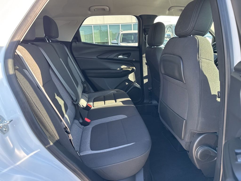 Used 2025 Chevrolet TrailBlazer LT FWD image 22