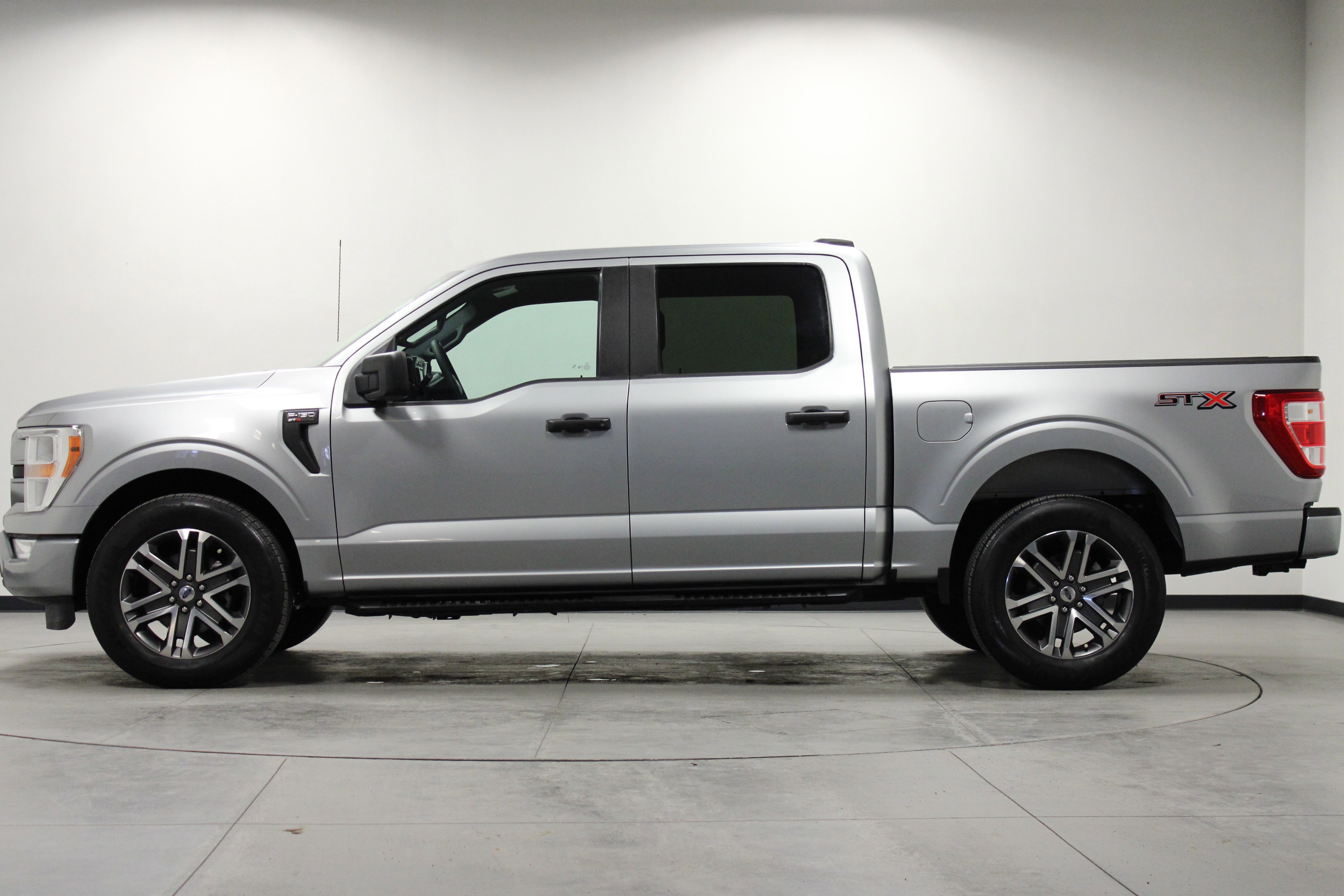 Used 2021 Ford F150 XL w/ STX Appearance Package image 7