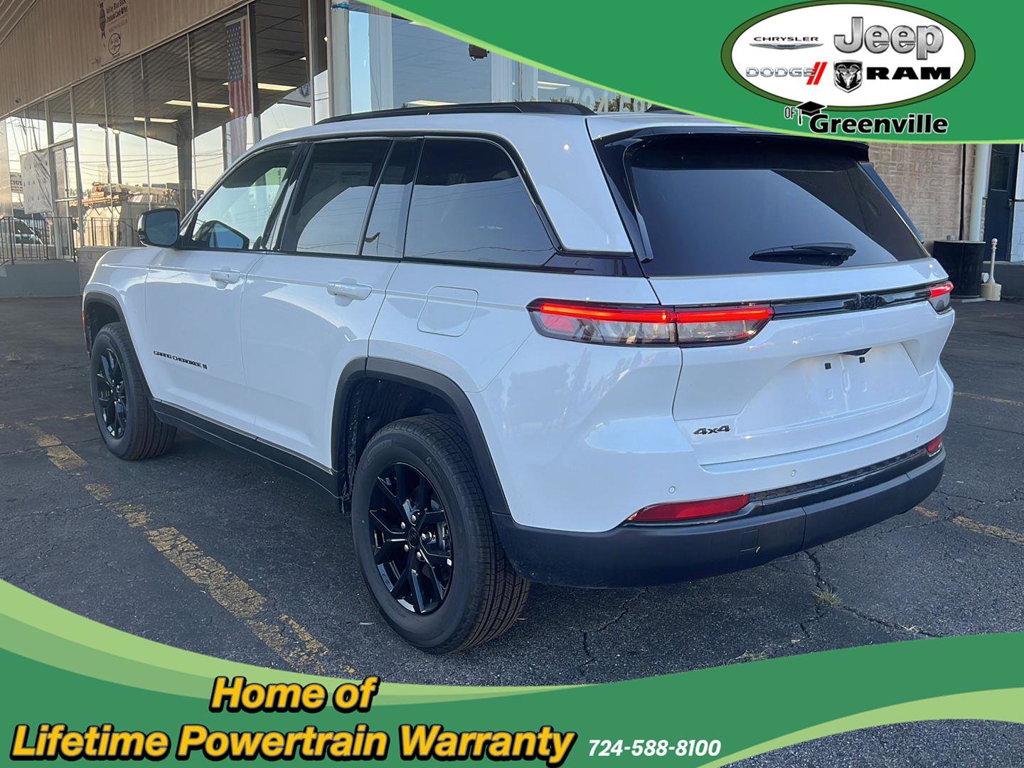 New 2025 Jeep Grand Cherokee Altitude image 11