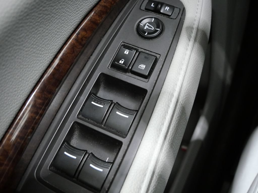 Used 2020 Acura MDX SH-AWD image 14