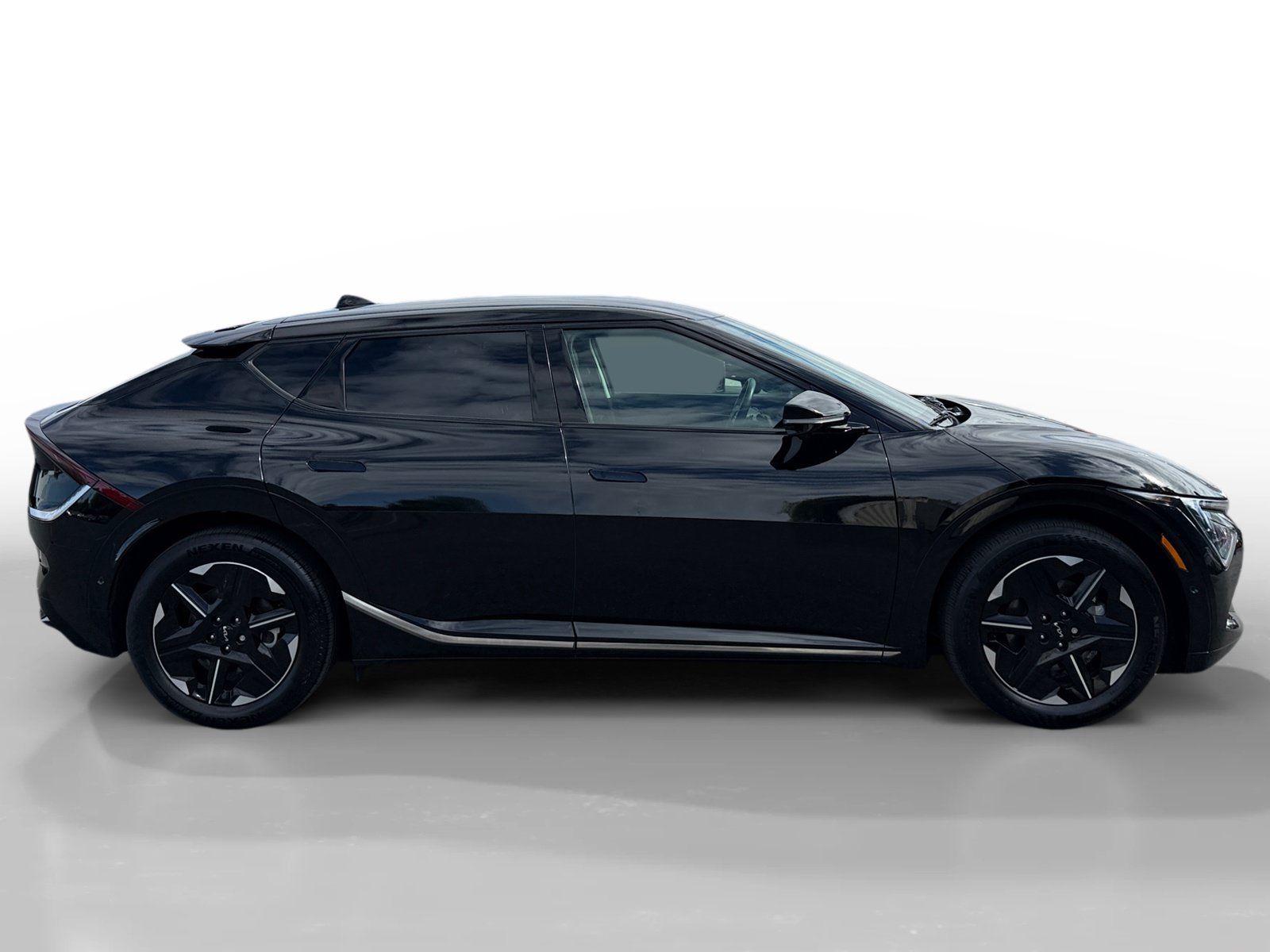 Used 2025 Kia EV6 Wind RWD image 6