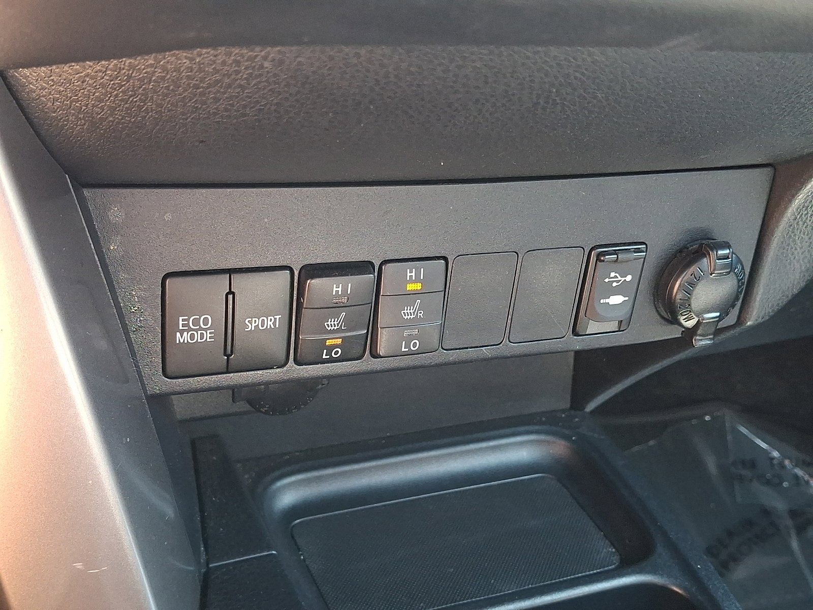 Used 2016 Toyota RAV4 Limited AWD/4WD image 24