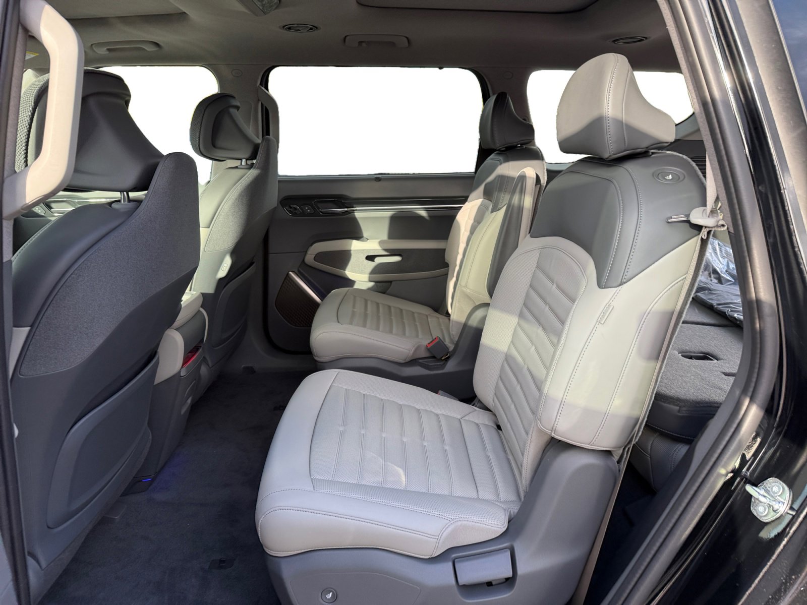 New 2026 Kia EV9 Land image 16