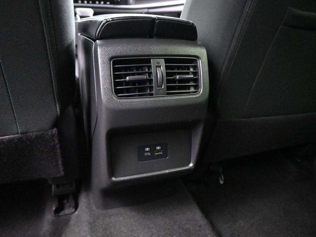 Used 2023 Nissan Rogue SV image 22