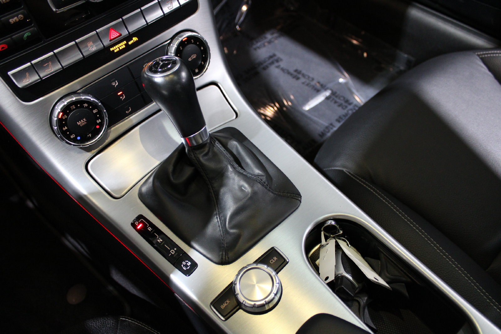 Used 2015 Mercedes-Benz SLK 250 image 33