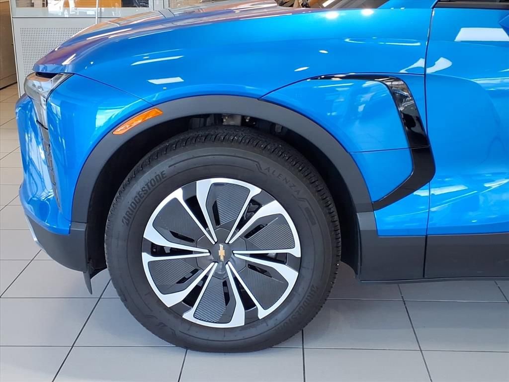 New 2025 Chevrolet Blazer EV LT image 7