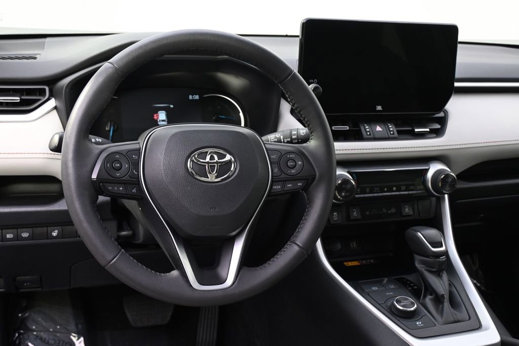 Used 2023 Toyota RAV4 XLE Premium image 12