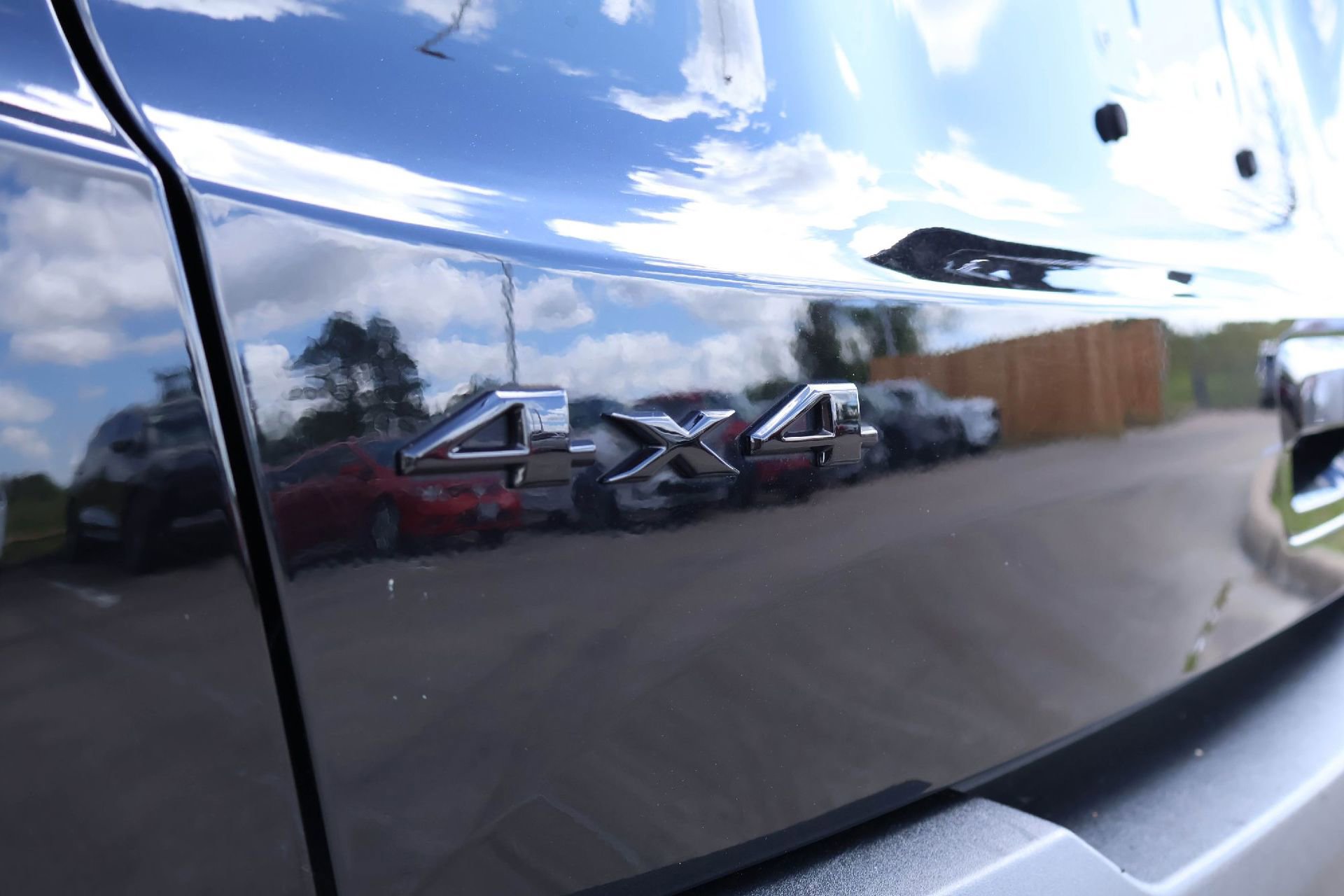 Used 2018 Jeep Renegade Altitude AWD/4WD image 7