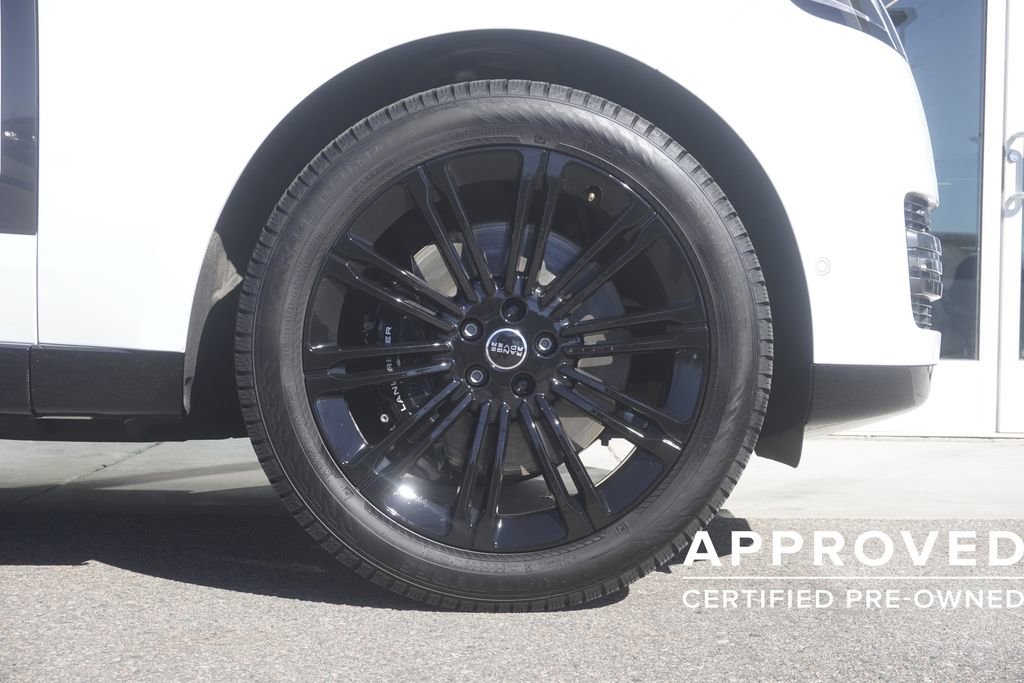 Used 2023 Land Rover Range Rover SE image 35