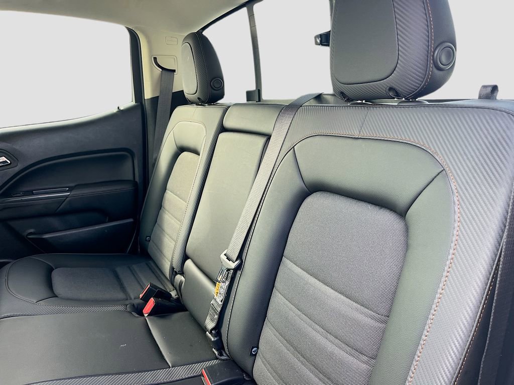 Used 2022 GMC Canyon AT4 image 23