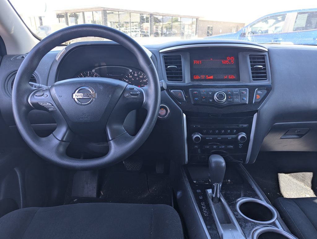 Used 2014 Nissan Pathfinder S FWD image 27