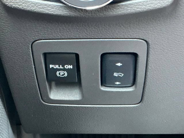 Used 2018 Ford Expedition Limited w/ Equipment Group 302A RWD image 36