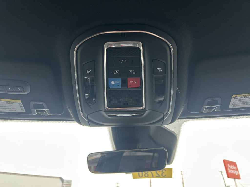 New 2025 Jeep Grand Cherokee L Limited image 17