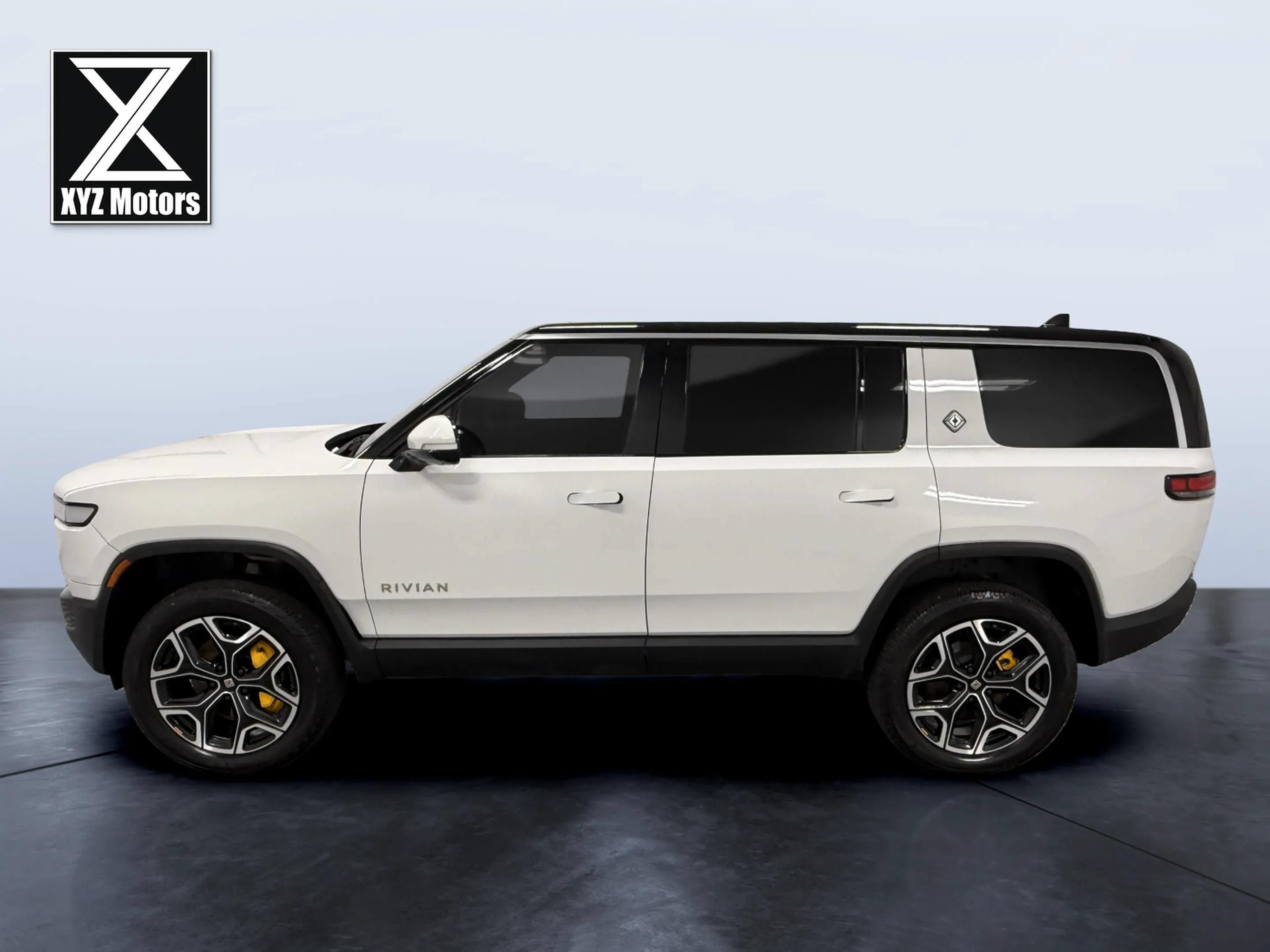 Used 2023 Rivian R1S Launch Edition Quad AWD/4WD image 5