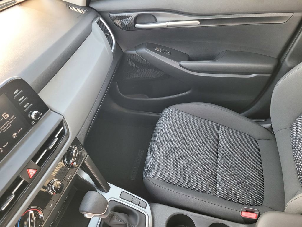 Used 2026 Kia Seltos LX FWD image 11