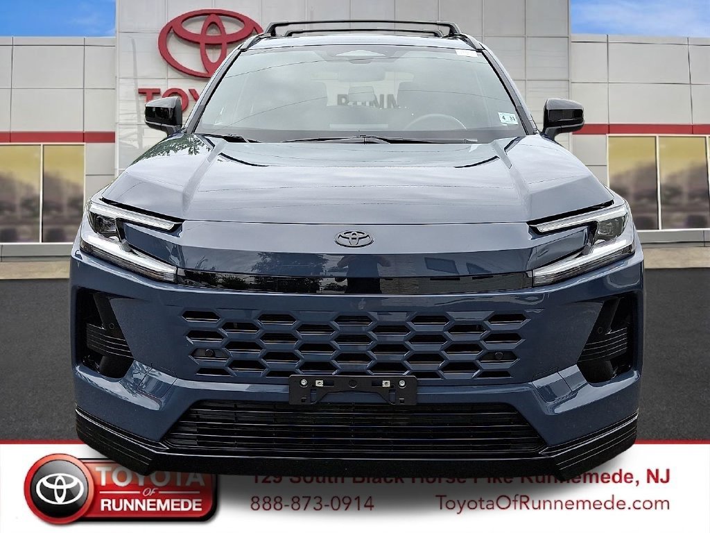 Certified 2026 Toyota RAV4 SE AWD/4WD image 2