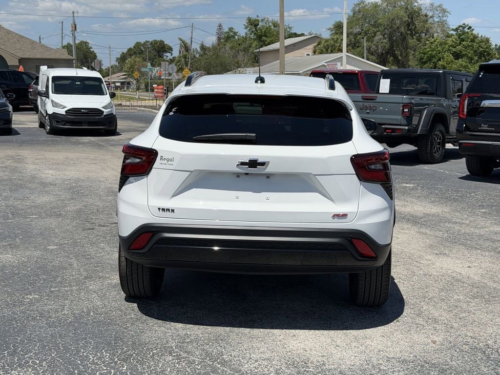 Certified 2026 Chevrolet Trax RS w/ Driver Confidence Package FWD image 6