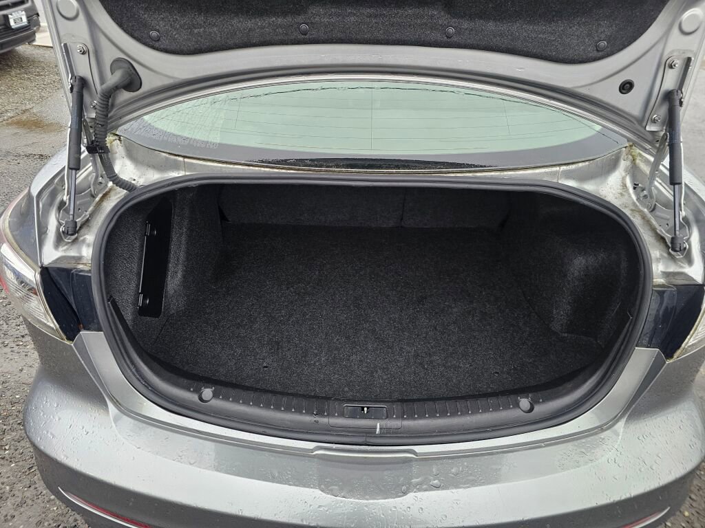 Used 2013 MAZDA MAZDA3 i SV w/ Convenience Pkg image 18