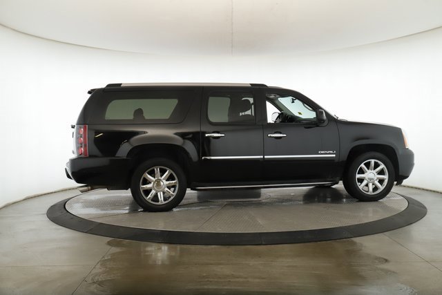 Used 2013 GMC Yukon XL Denali image 6