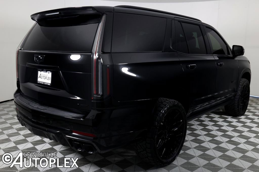 Used 2025 Cadillac Escalade V image 5