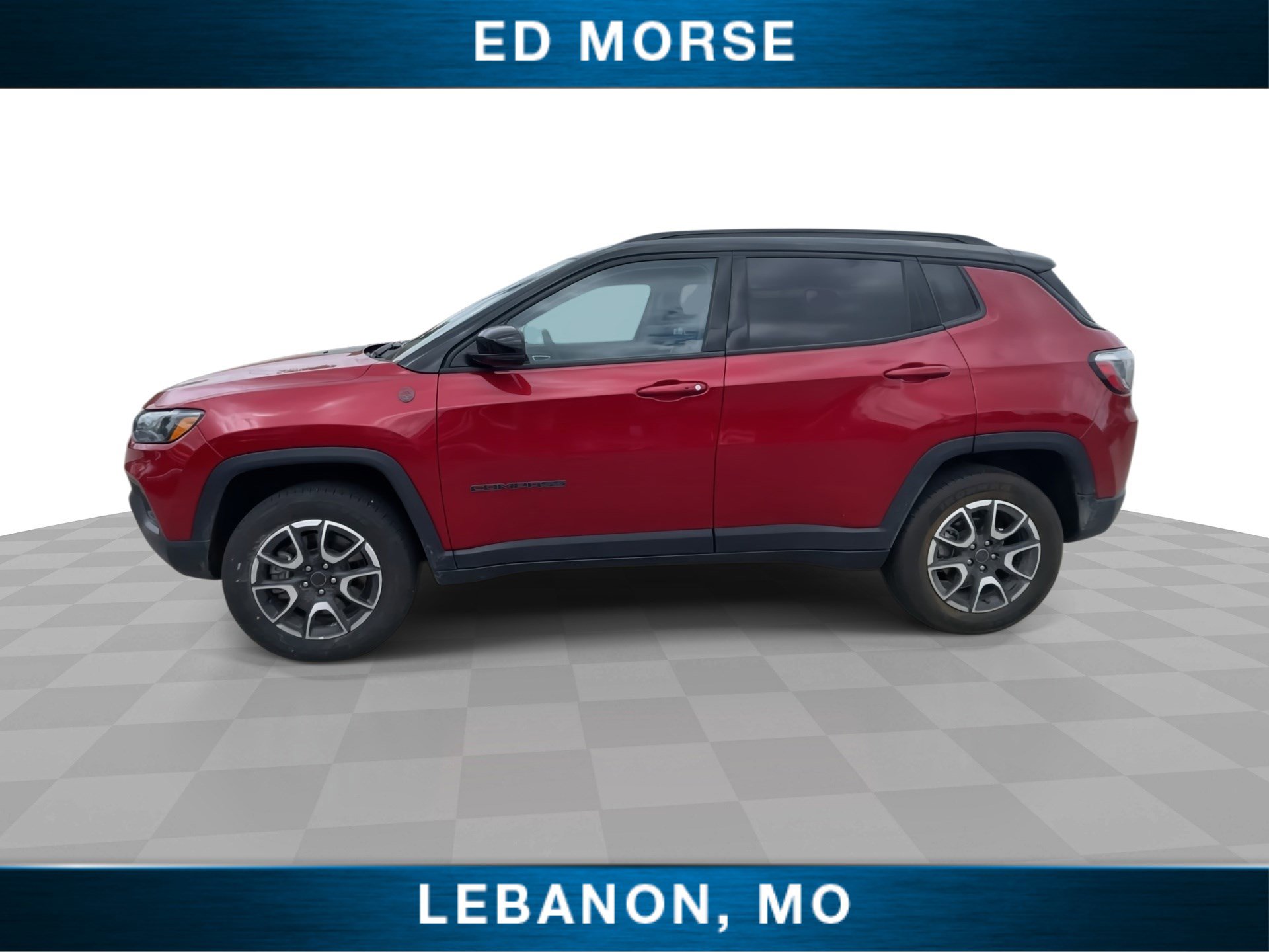 Used 2025 Jeep Compass Trailhawk AWD/4WD image 5