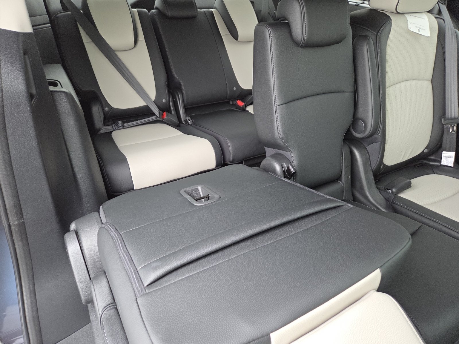 New 2026 Honda Odyssey Elite image 23