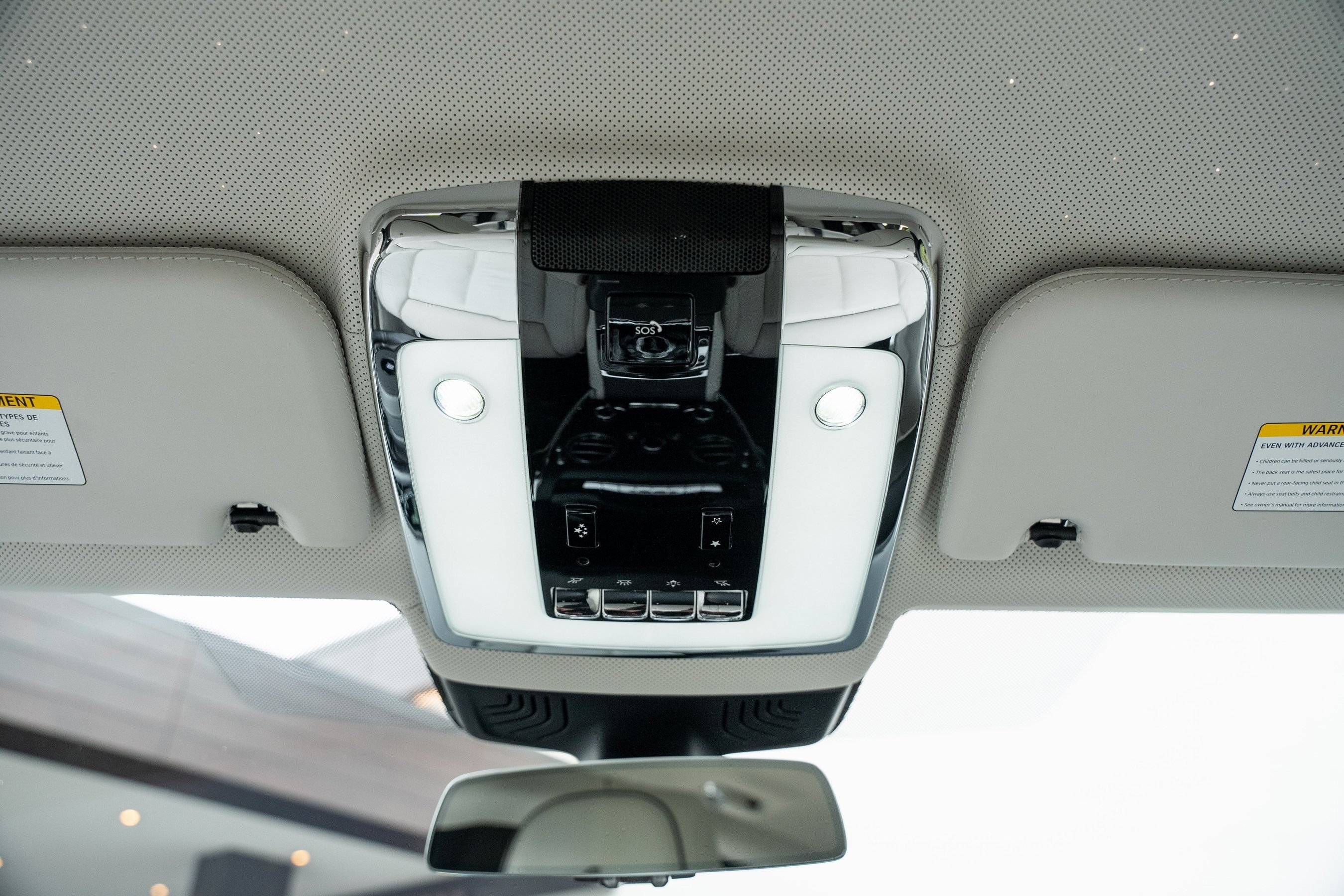 Used 2023 Rolls-Royce Cullinan w/ Cullinan Package image 35