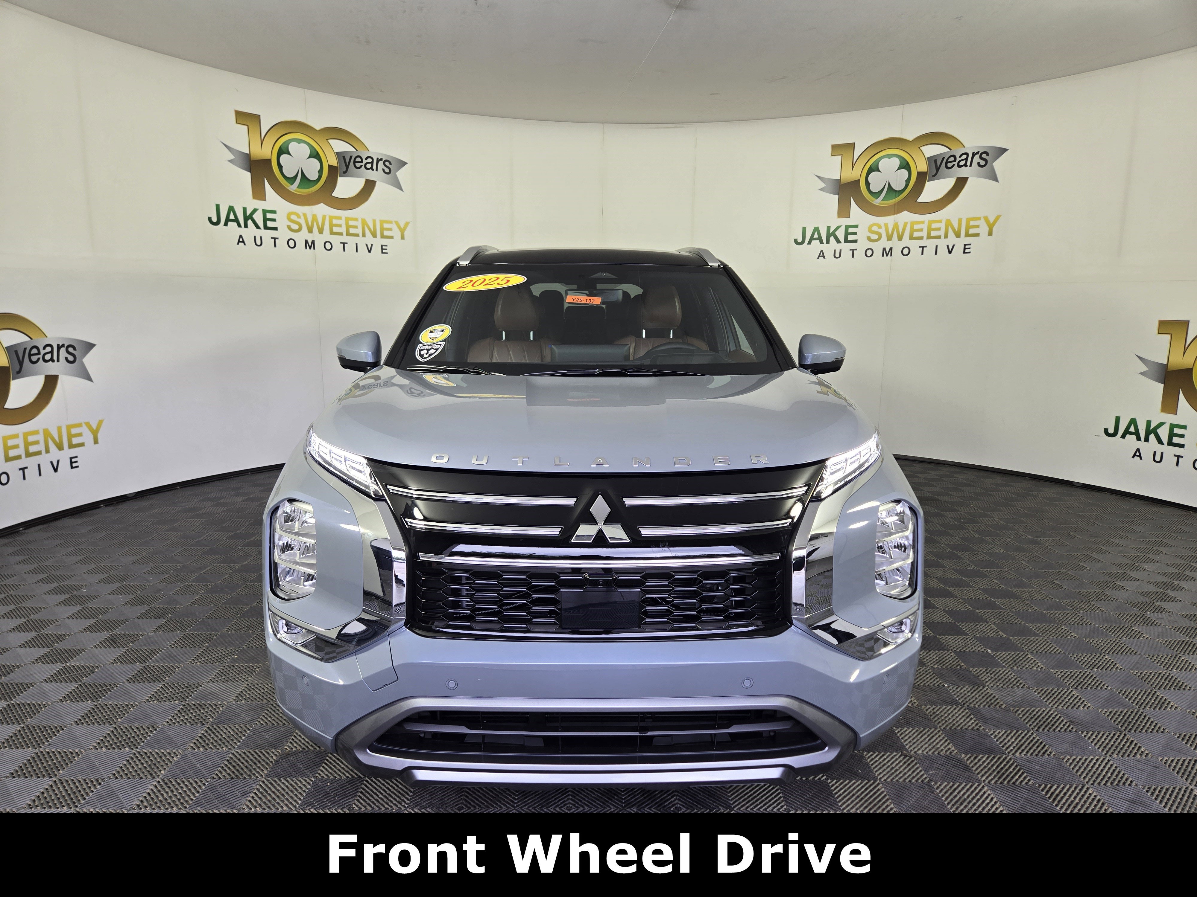 New 2025 Mitsubishi Outlander SEL image 2