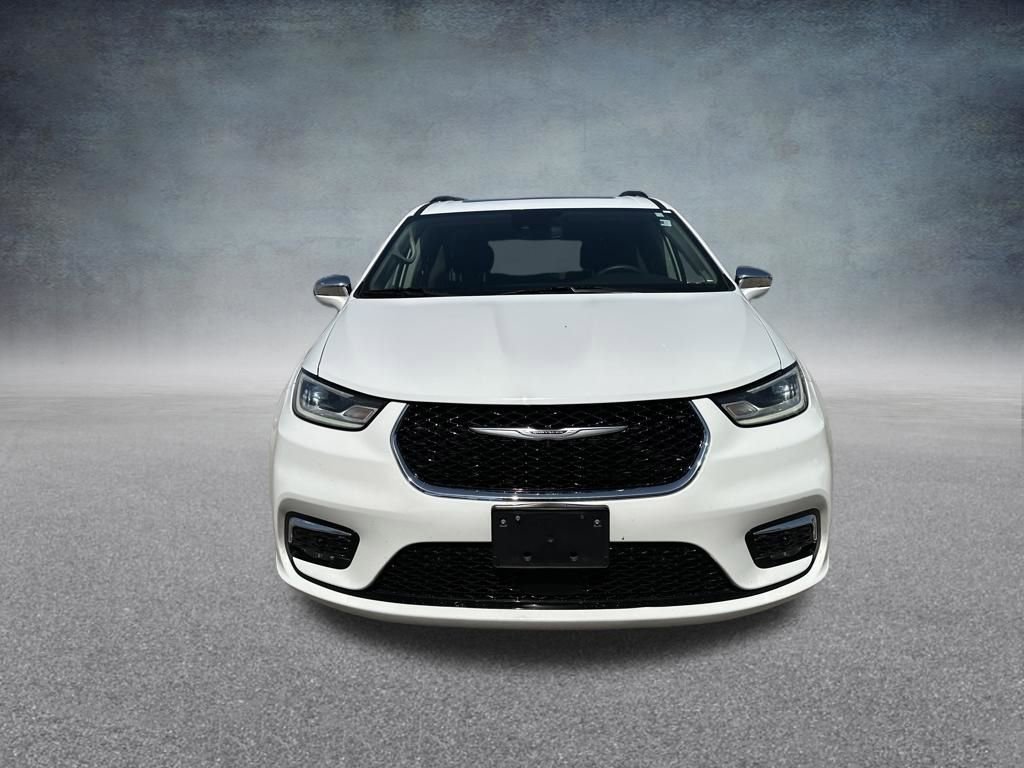Used 2022 Chrysler Pacifica Limited image 8