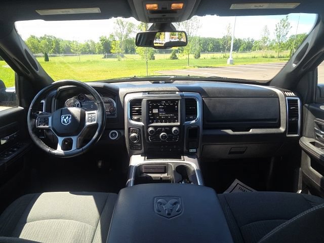 Used 2022 RAM 1500 Classic Warlock AWD/4WD image 17