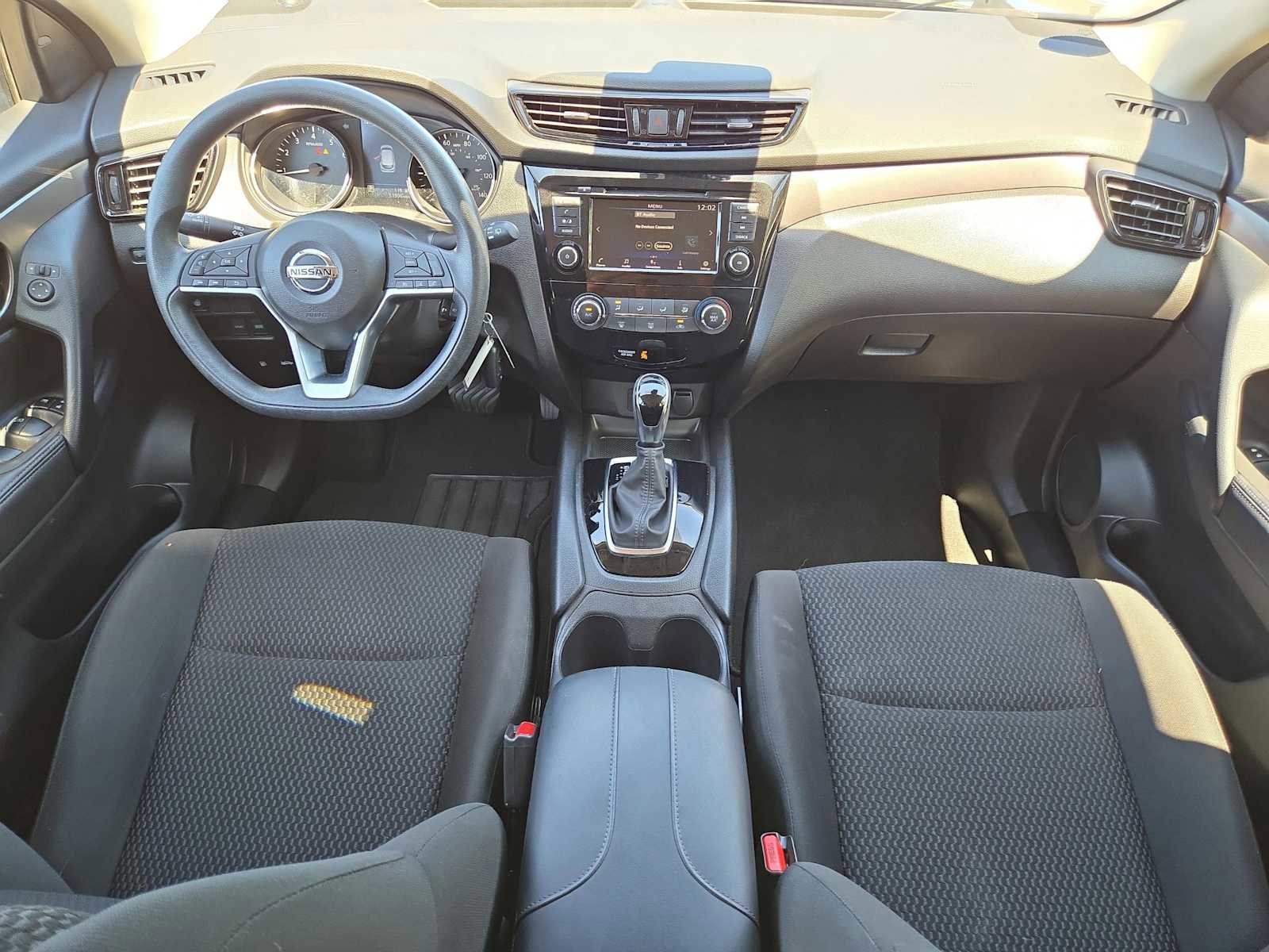 Used 2022 Nissan Rogue Sport S image 15