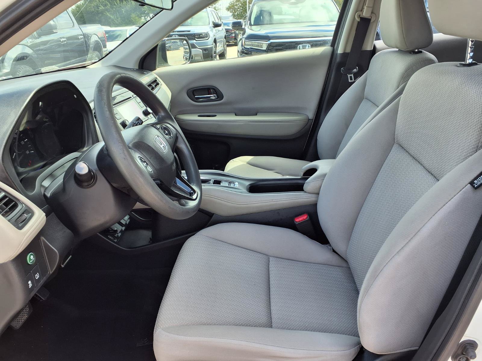 Used 2016 Honda HR-V LX image 16