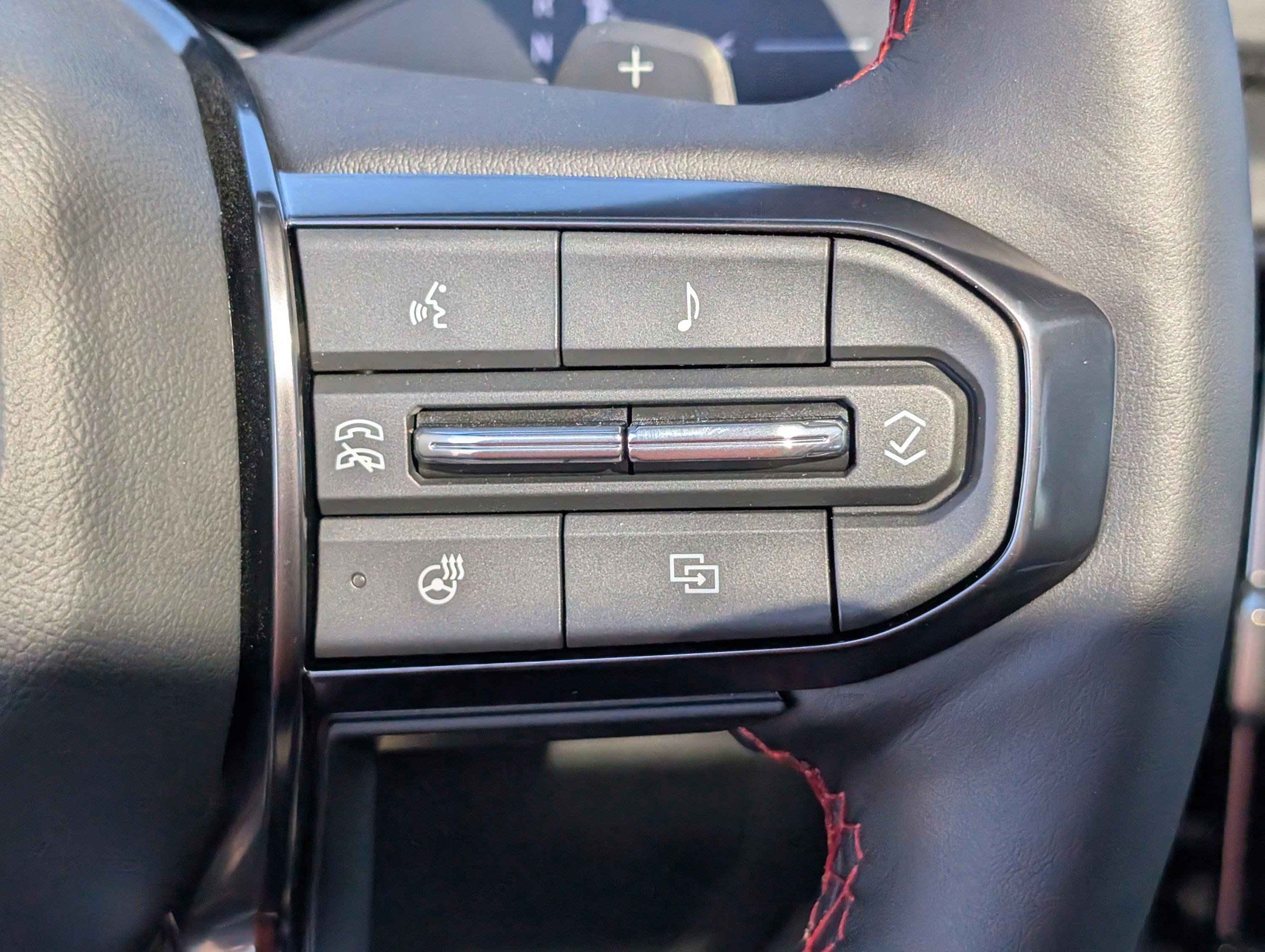 New 2026 GMC Yukon AT4 Ultimate w/ LPO, Floor Liner Package image 22