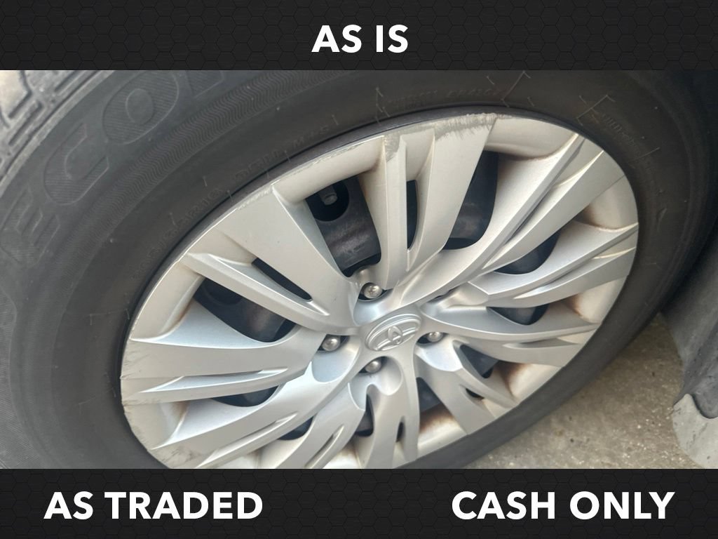 Used 2012 Toyota Camry LE FWD image 19